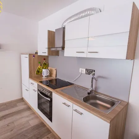 Amelia Apartment *