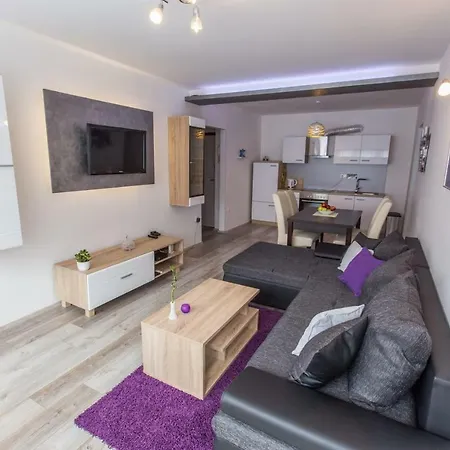 Amelia Apartment *